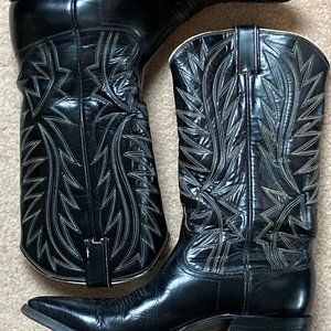 VINTAGE MEN'S NOCONA COWBOY BOOTS - BLACK - LEATHER POSSIBLY SIZE 8 - STYLE 3277